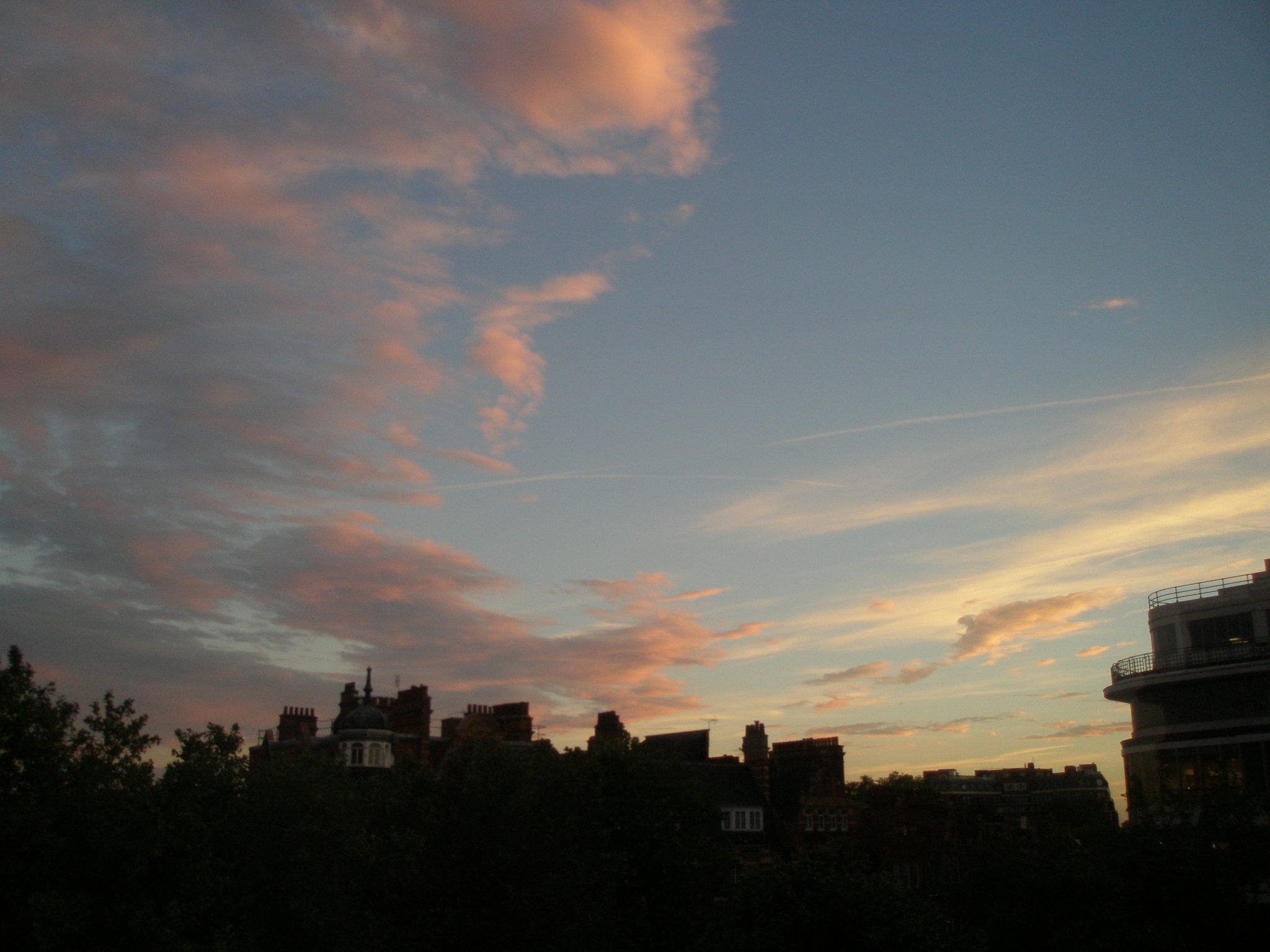Twliight view of the southern sky from my top-floor room at London's Sloane Square Hotel