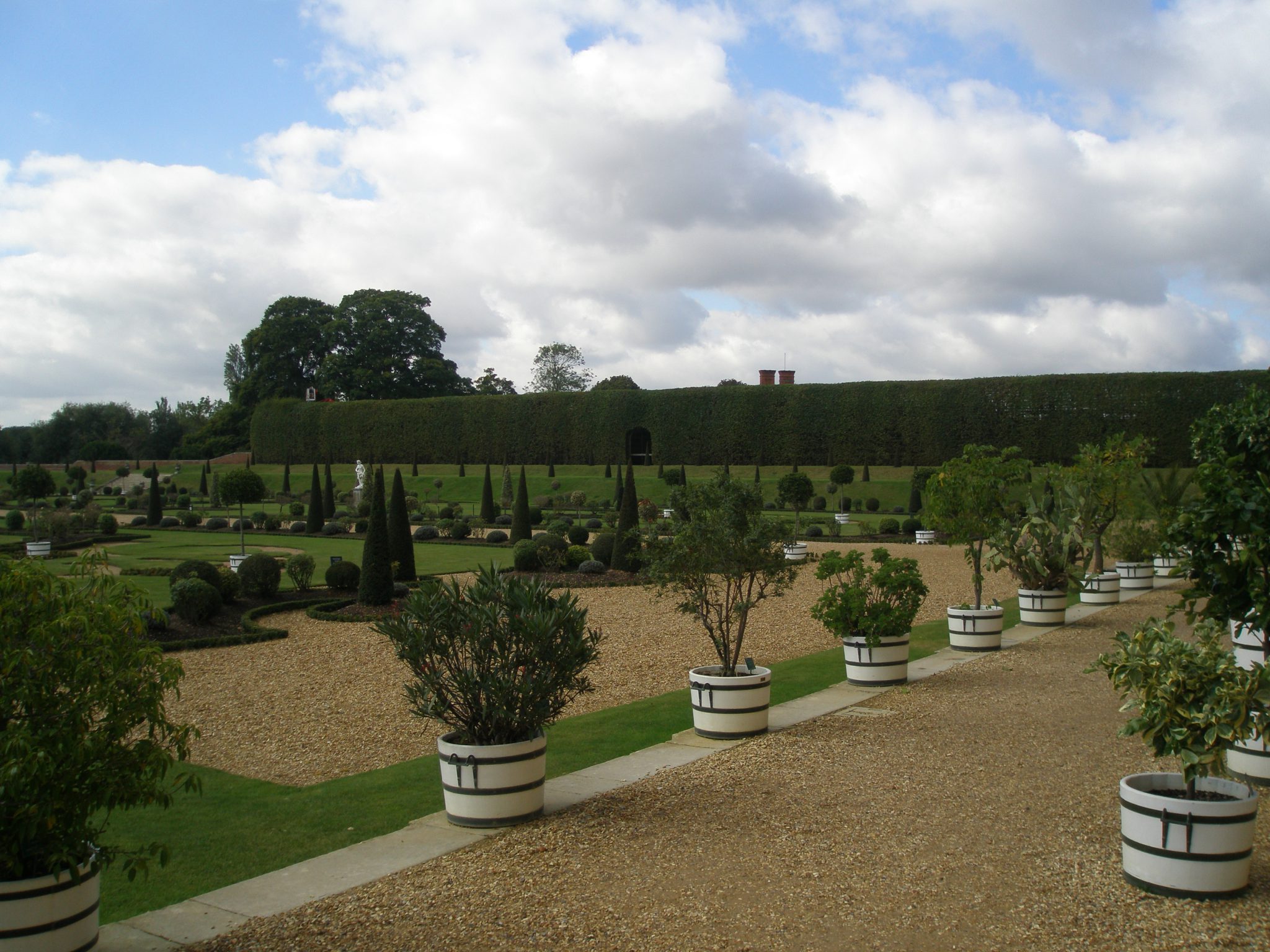 The Privy Garden, which was the monarch's own, private plot. The garden we see today is a restoration of William III's garden of 1702.