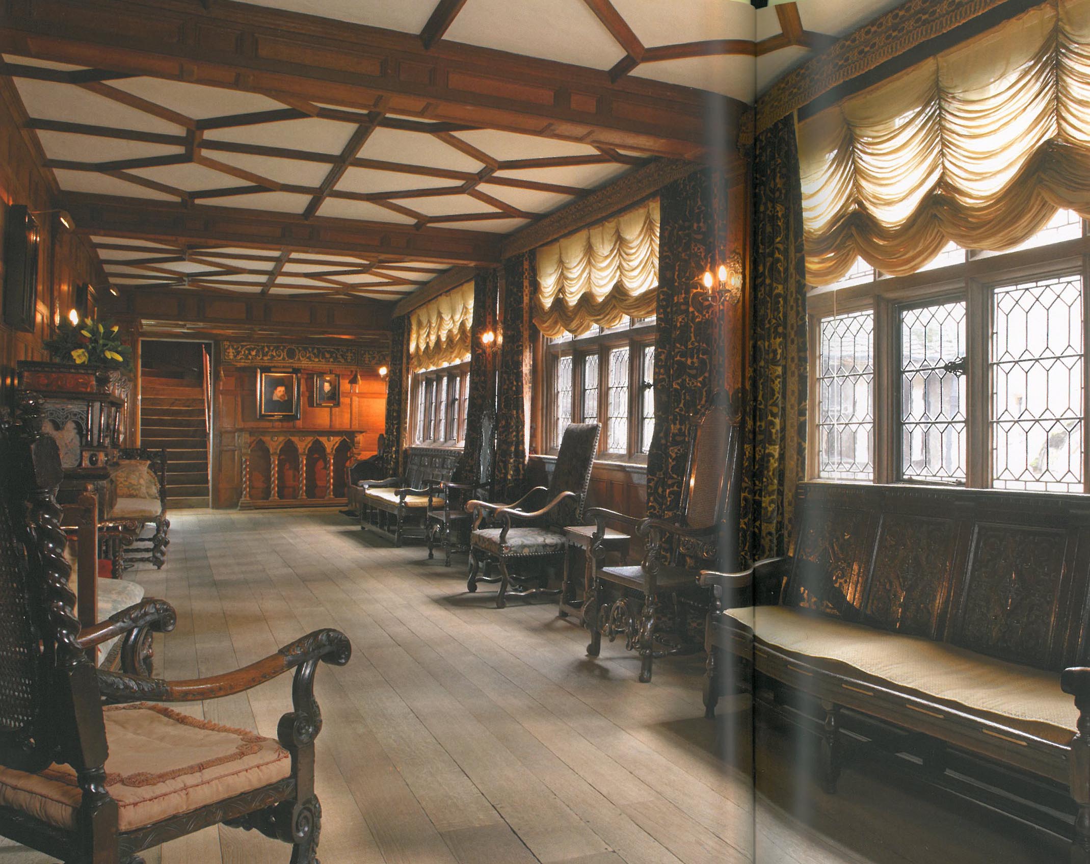 The Staircase Gallery is the smaller of two galleries in the Castle and was created in 1506 by Thomas Bullen over the Entrance Hall to give access between the two wings of the house and his newly-built Long Gallery. Image courtesy of Hever Castle.