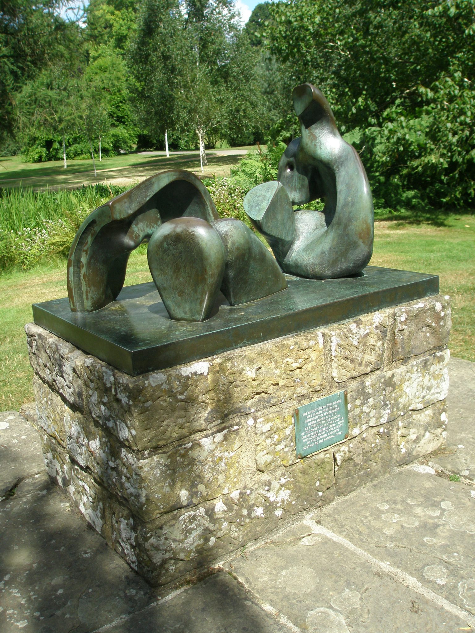 THREE PIECE RECLINING FIGURE. 1977. By Henry Moore. Moore donated this piece, in memory of his friend, Christopher Hussey.