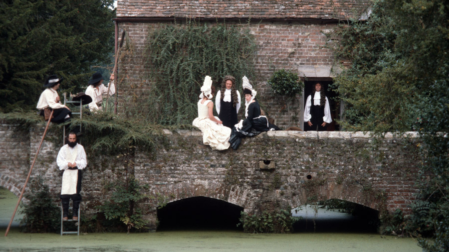 Scene from the film THE DRAUGHTSMAN'S CONTRACT, with actors on the Side Bridge. Image courtesy of Peter Greenaway.