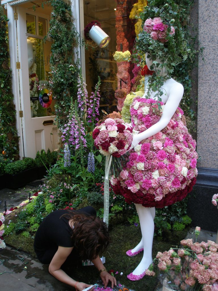 The Chelsea Flower Show of 2014: Contemplating the Biggest Pop-Up ...