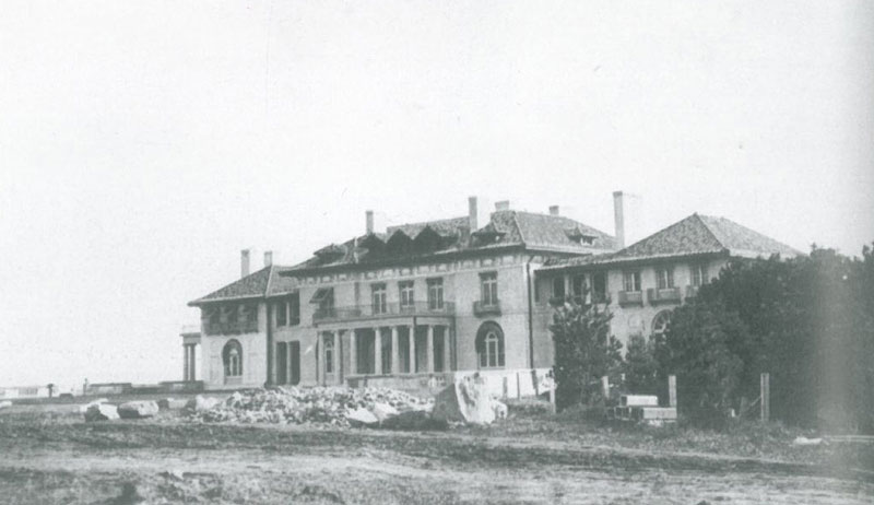 Northeast-facing, oceanside elevation of the Crane's Original Italian Villa, in 1911, before landscaping to the rear of the House was done. Image courtesy of the Trustees of Reservations, Archives & Research Center.