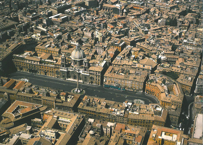 Aerial view of Piazza Navona. Image courtesy of R.A.Staccioli's ROME:PAST&PRESENT.