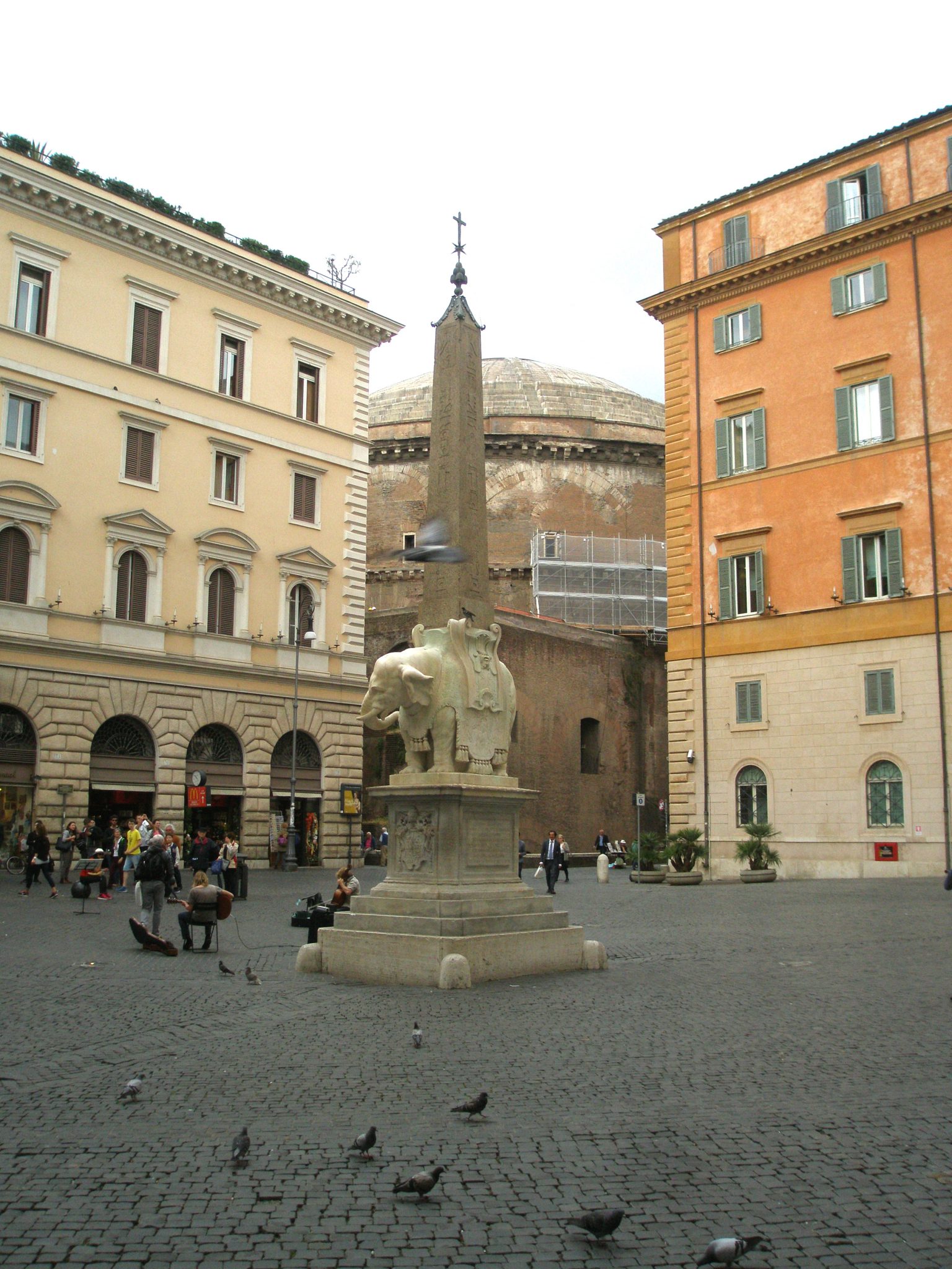 The Elefantino...as rain began to sprinkle down upon the Piazza della Minerva. The dome of the Pantheon looms in the background.