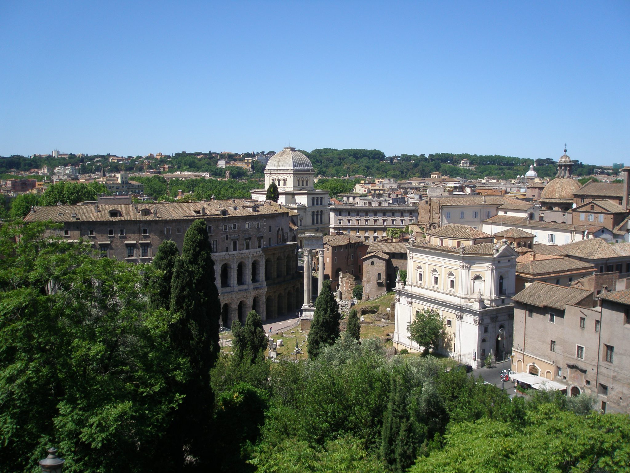 My view from the roof terrace Cafe at the Capitoline Museum...westward, toward Trastevere, and the green expanses of the Janiculum Hill (and to my wonderful Hotel).